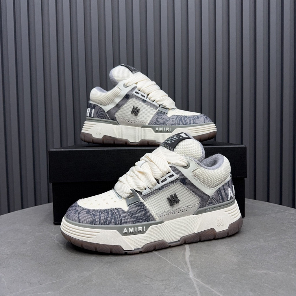 AMIRI HNH0203 Black and White Low-Top Sneakers