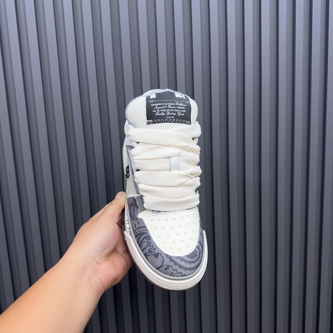 AMIRI HNH0203 Black and White Low-Top Sneakers