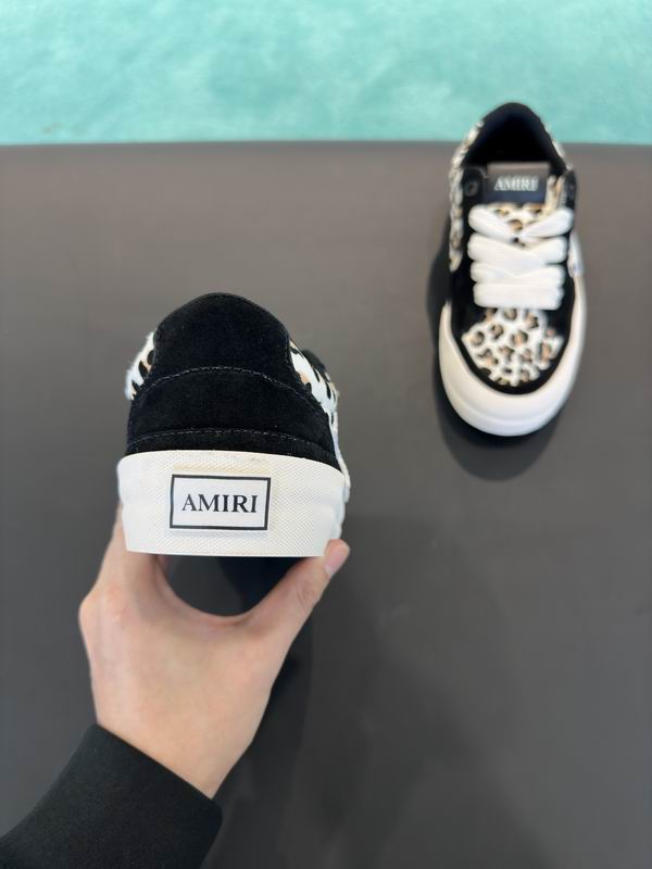 AMIRI HNH0304 Leopard Print Star Low-Top Sneakers