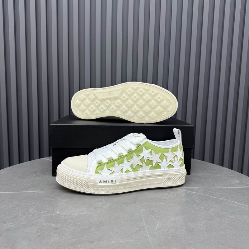 AMIRI MNS0601 White Star-Detail Low-Top Sneakers