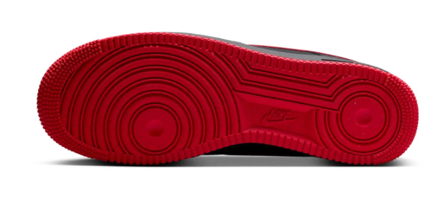 Nike Air Force 1 Low '07 – Men's Sneaker (Black/University Red)